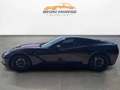 Used 2017 Chevrolet Corvette Stingray Coupe w/ 1LT RWD image 8