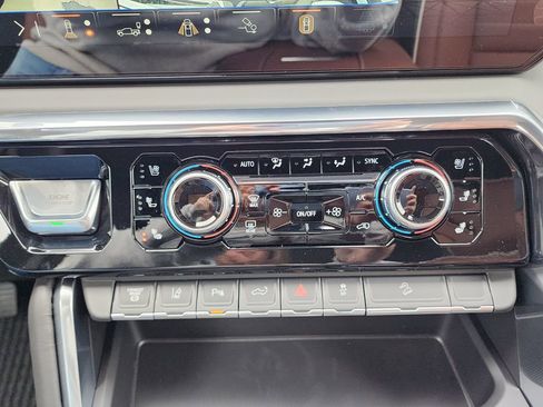 New 2026 GMC Sierra 2500 Denali Ultimate image 32