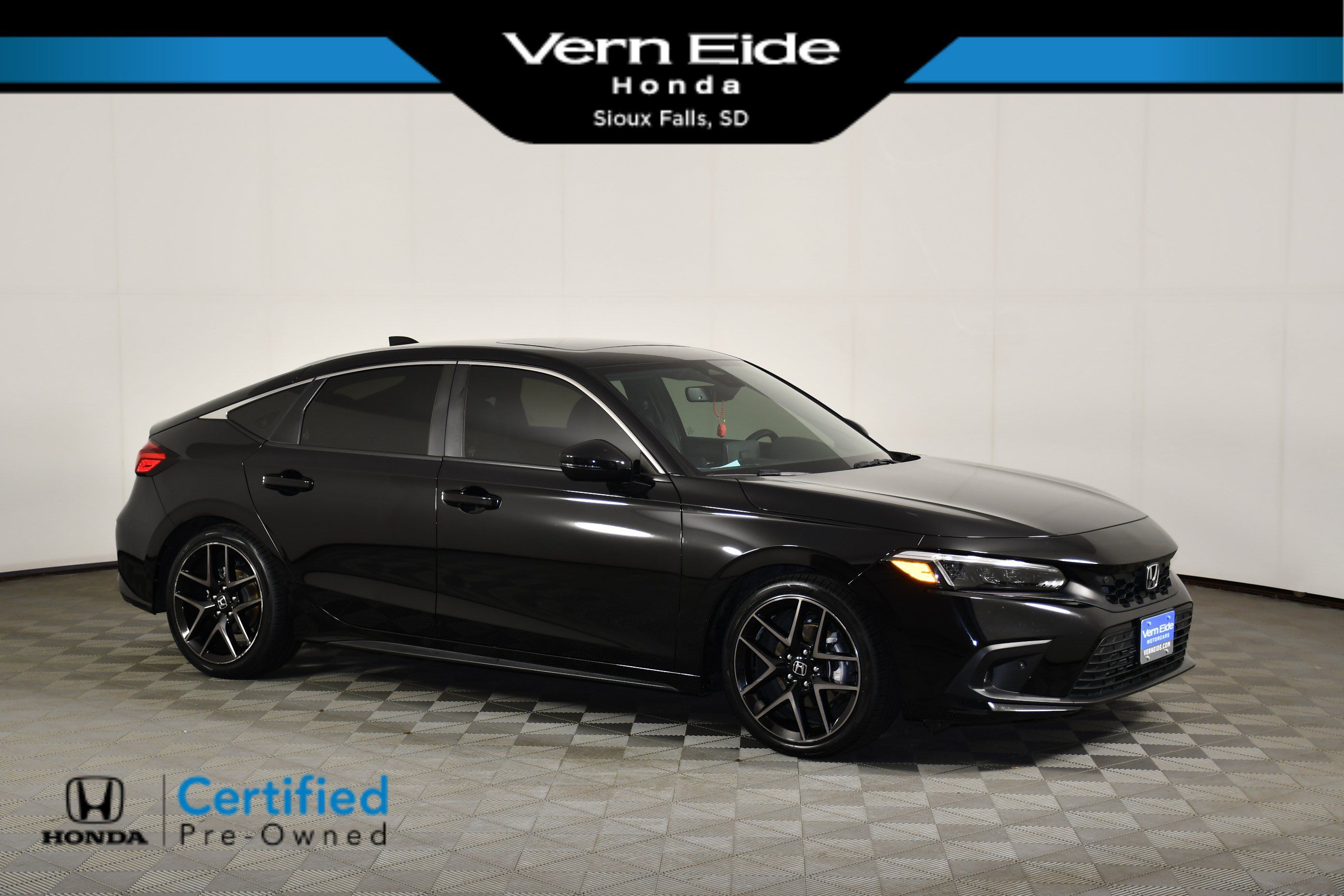 Certified 2024 Honda Civic Sport Touring image 1