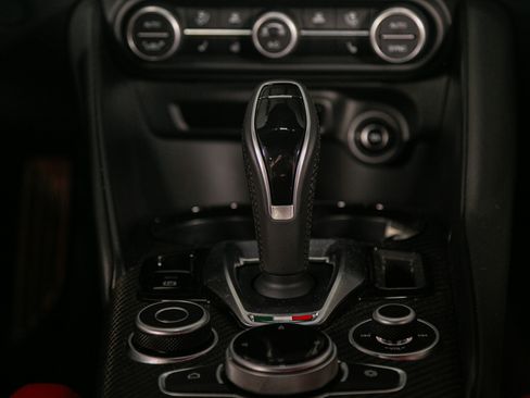 Used 2024 Alfa Romeo Giulia Quadrifoglio image 42