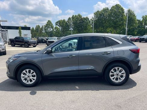 Used 2023 Ford Escape Active w/ Tech Pack #2 image 2