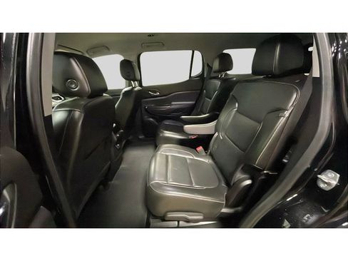 Used 2023 GMC Acadia SLT image 14