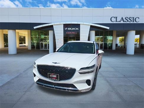 Used 2022 Genesis GV70 2.5T w/ Select Package image 3