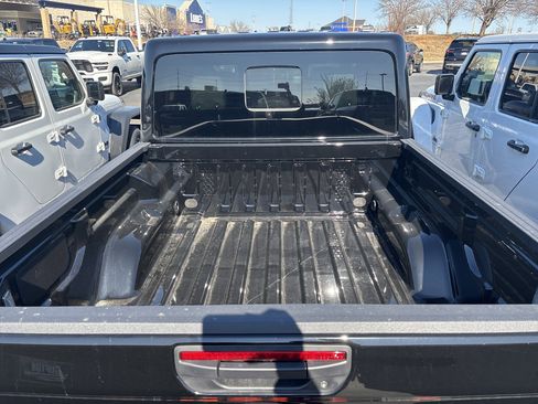 New 2026 Jeep Gladiator Mojave AWD/4WD image 9