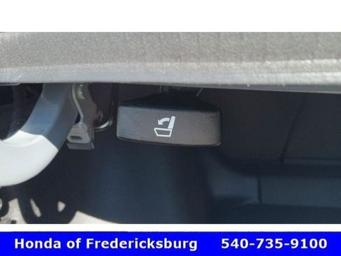 Used 2025 Honda Accord Sport image 39