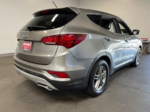 Used 2018 Hyundai Santa Fe Sport FWD image 3