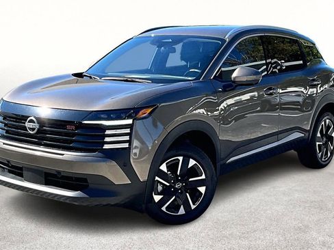 Used 2025 Nissan Kicks SR image 14