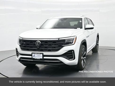 Used 2024 Volkswagen Atlas Cross Sport SEL Premium R-Line image 3