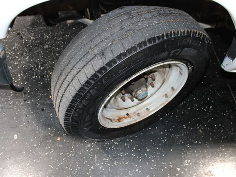 Used 2009 Ford E-150 and Econoline 150 RWD image 28