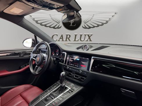 Used 2019 Porsche Macan AWD/4WD image 17
