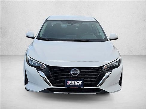 Used 2025 Nissan Sentra SV FWD image 2
