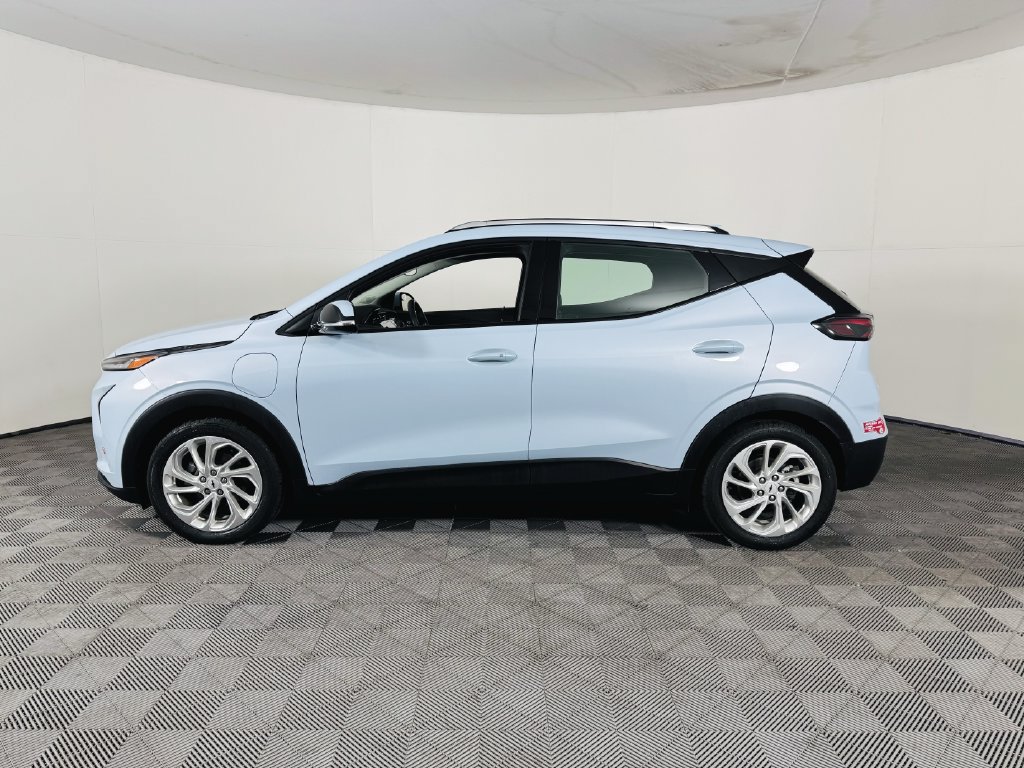 Used 2023 Chevrolet Bolt EUV LT FWD image 5