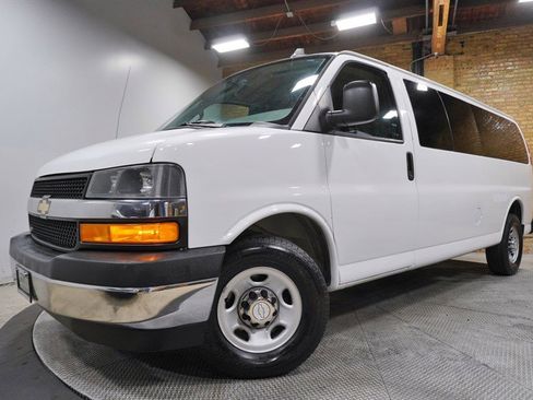 Used 2018 Chevrolet Express 3500 LT w/ LT Preferred Equipment Group image 1