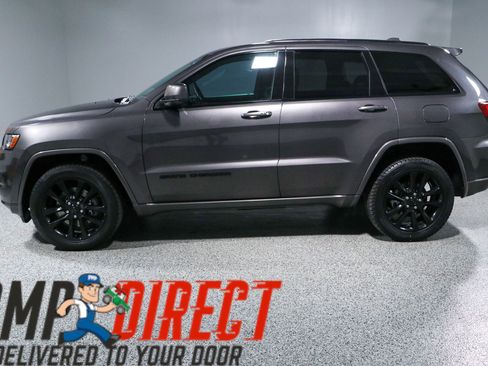 Used 2021 Jeep Grand Cherokee Laredo X AWD/4WD image 10