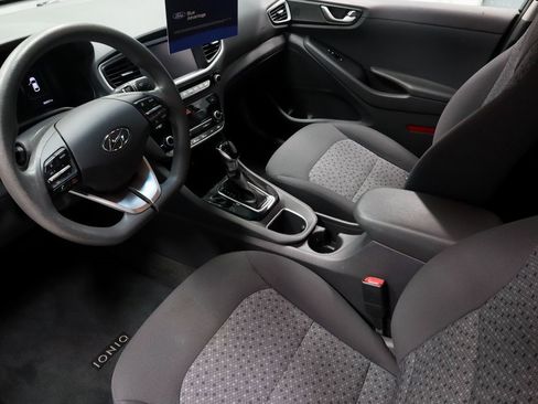 Used 2018 Hyundai Ioniq Blue image 22