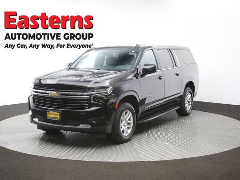 Used 2024 Chevrolet Suburban LT image 57