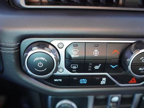 Certified 2025 Jeep Wrangler Unlimited Rubicon 4xe w/ Safety Group image 25