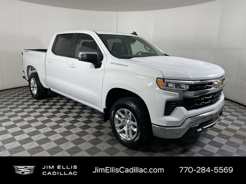 Used 2023 Chevrolet Silverado 1500 LT image 1