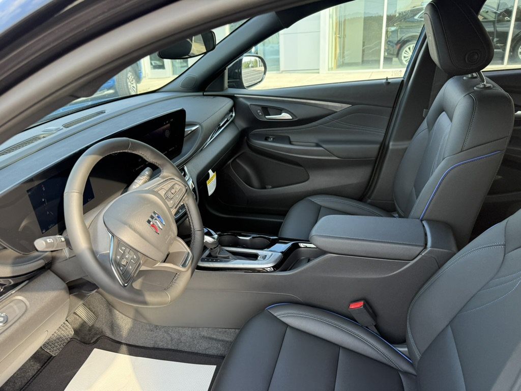 New 2026 Buick Envista Sport Touring w/ Convenience I Package FWD image 11