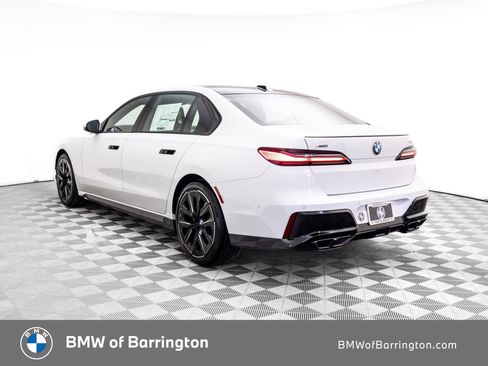 New 2026 BMW 760i xDrive w/ Executive Package image 3