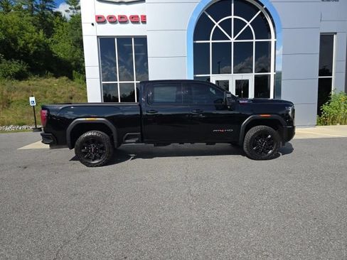 Used 2026 GMC Sierra 2500 AT4 AWD/4WD image 7