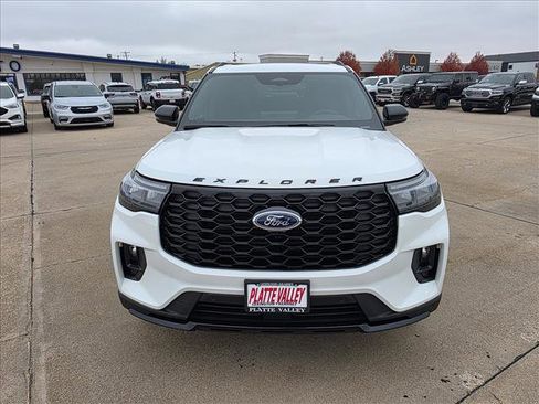 New 2026 Ford Explorer ST-Line w/ ST-Line Street Pack image 2