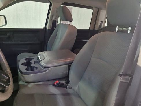 Used 2017 RAM 1500 ST w/ SXT Appearance Group image 20