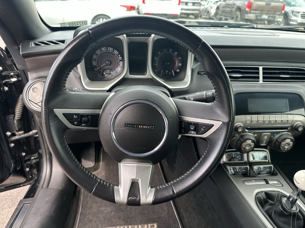 Used 2011 Chevrolet Camaro SS w/ LPO, Ground Effects Package RWD image 15