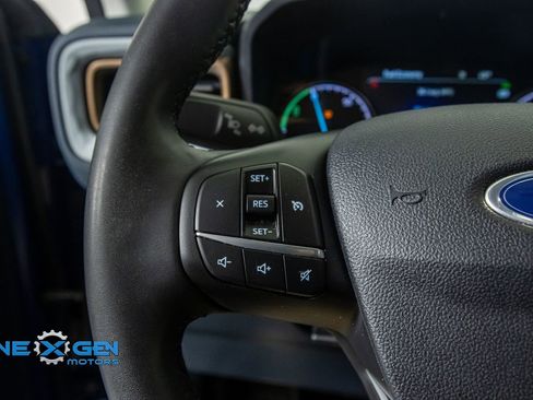 Used 2023 Ford Maverick Lariat image 14