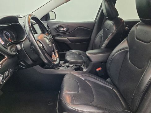 Used 2020 Jeep Cherokee Limited image 17