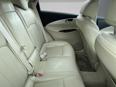 Used 2016 INFINITI QX50 2WD image 12