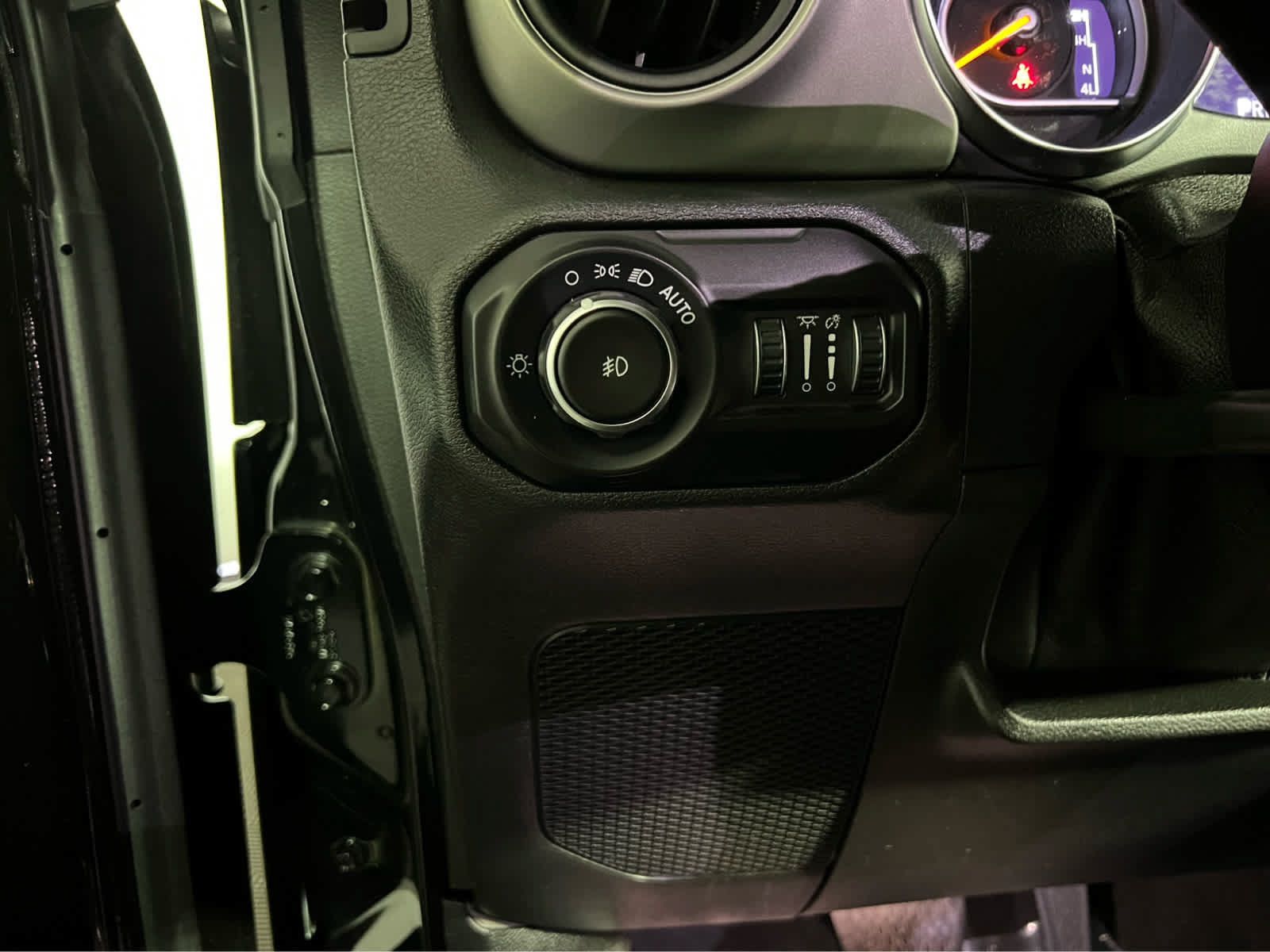 Used 2021 Jeep Wrangler Unlimited Sport AWD/4WD image 17