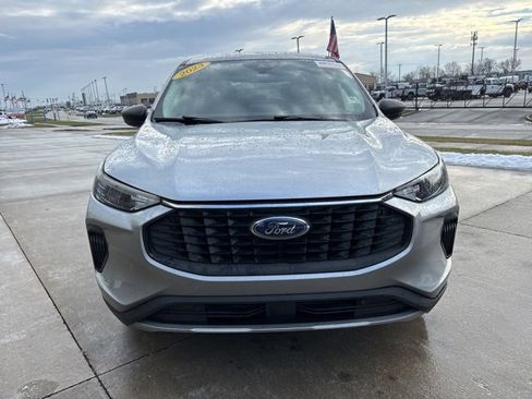 Certified 2023 Ford Escape Active w/ Cold Weather Package image 5