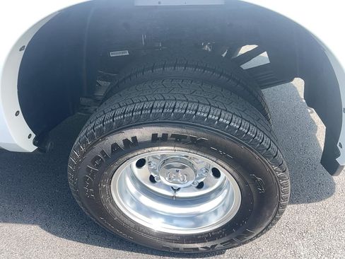 Used 2025 RAM 3500 Limited AWD/4WD image 5