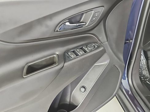 Used 2019 Chevrolet Equinox LT image 12