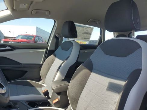 New 2025 Volkswagen Taos S image 10