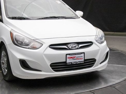 Used 2014 Hyundai Accent GLS image 3