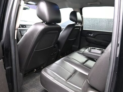 Used 2010 GMC Sierra 1500 SLT w/ All-Terrain Package AWD/4WD image 11