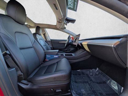 Used 2022 Tesla Model 3 image 19
