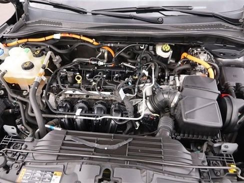 Used 2020 Ford Escape SE Sport image 26