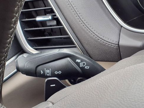 Used 2017 Lincoln MKX Reserve w/ Driver Assistance Package image 20