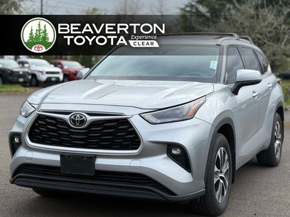 Used 2022 Toyota Highlander XLE