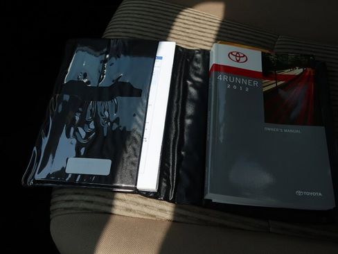 Used 2012 Toyota 4Runner SR5 image 27