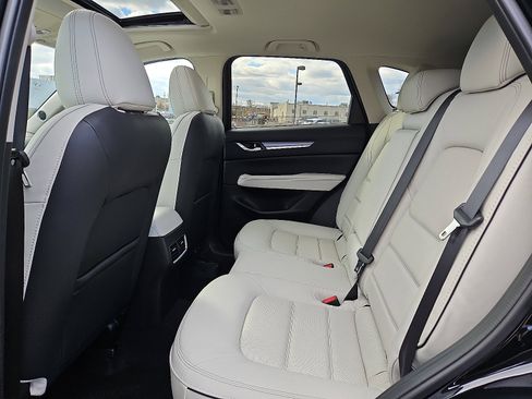 New 2025 MAZDA CX-5 AWD 2.5 S w/ Premium Plus Pkg image 8