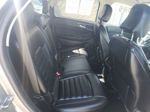 Used 2023 Ford Edge SEL w/ Convenience Package image 13
