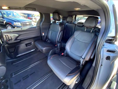 Used 2024 Toyota Sienna XSE image 20