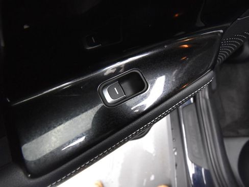 Used 2022 Kia Niro EX w/ Cold Weather Package image 10