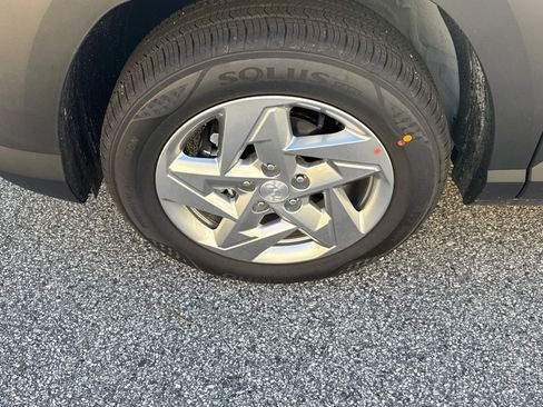 Used 2026 Hyundai Kona SE FWD image 11