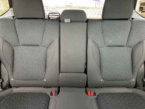 Used 2025 Subaru Forester Premium image 31