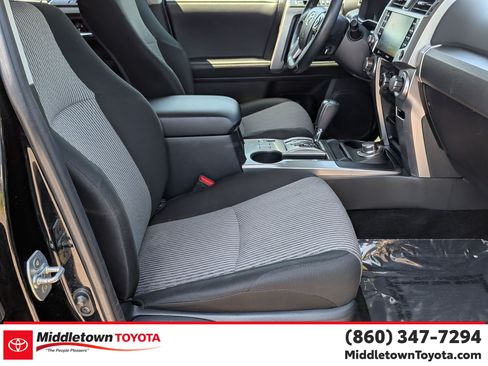 Certified 2024 Toyota 4Runner SR5 AWD/4WD image 36